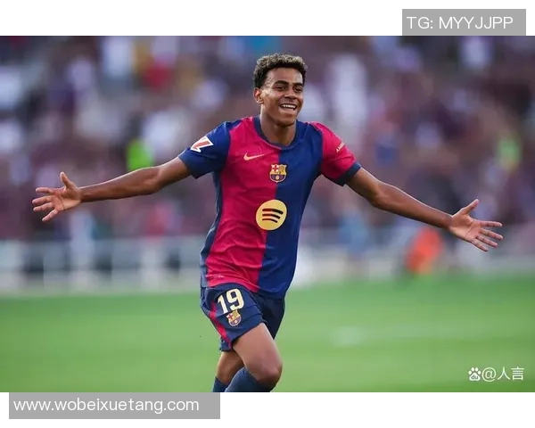 哪些足球球星拥有黑卡 他们的财富与奢华生活揭秘 哪些足球球星拥有黑卡 他们的财富与奢华生活揭秘