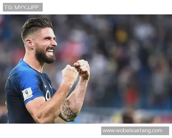 天下足球百大球星成名之路与传奇人物背后的辉煌故事