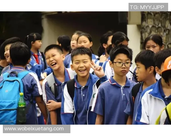 小孩球星足球梦想之路启航展现激情与未来无限可能