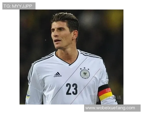 戈麦斯领衔最帅足球球星阵容 展现球场风采与迷人魅力 戈麦斯领衔最帅足球球星阵容 展现球场风采与迷人魅力