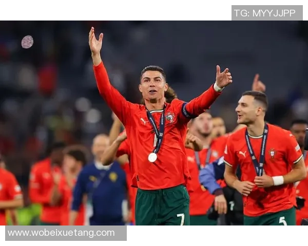 葡萄牙足球巨星C罗的国际足球生涯及其对国家队的影响分析 葡萄牙足球巨星C罗的国际足球生涯及其对国家队的影响分析