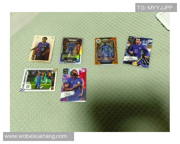 足球球星卡签名版市场价格分析与收藏价值探讨