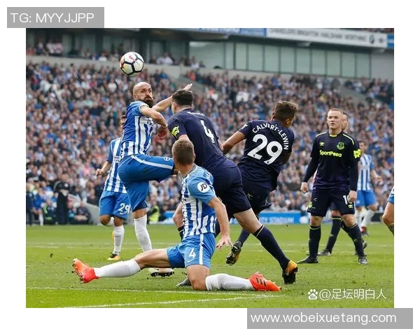 足球球星带球突破意外摔倒全场观众惊呼比赛走势瞬间生变